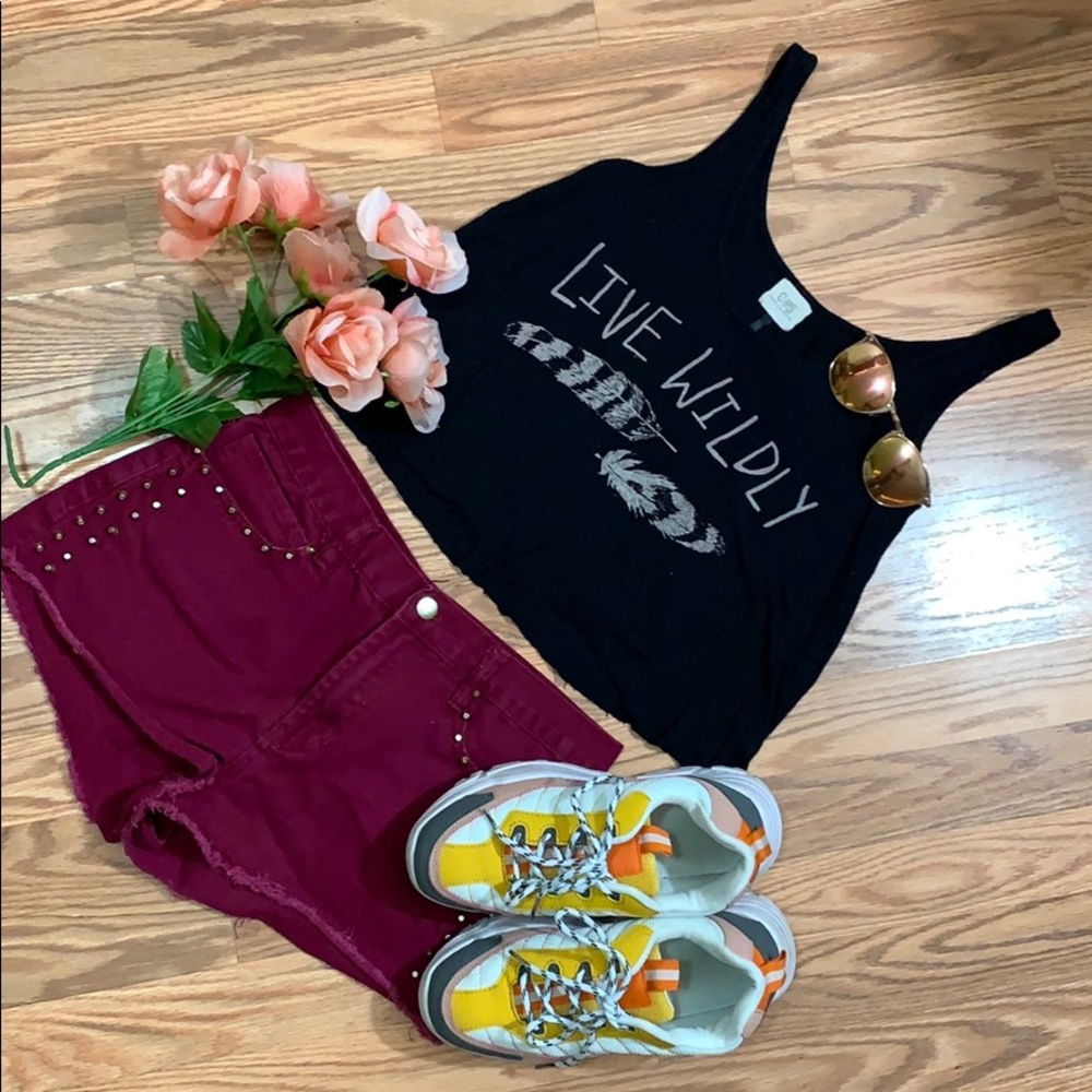 Live Wildly Crop Tank-Top